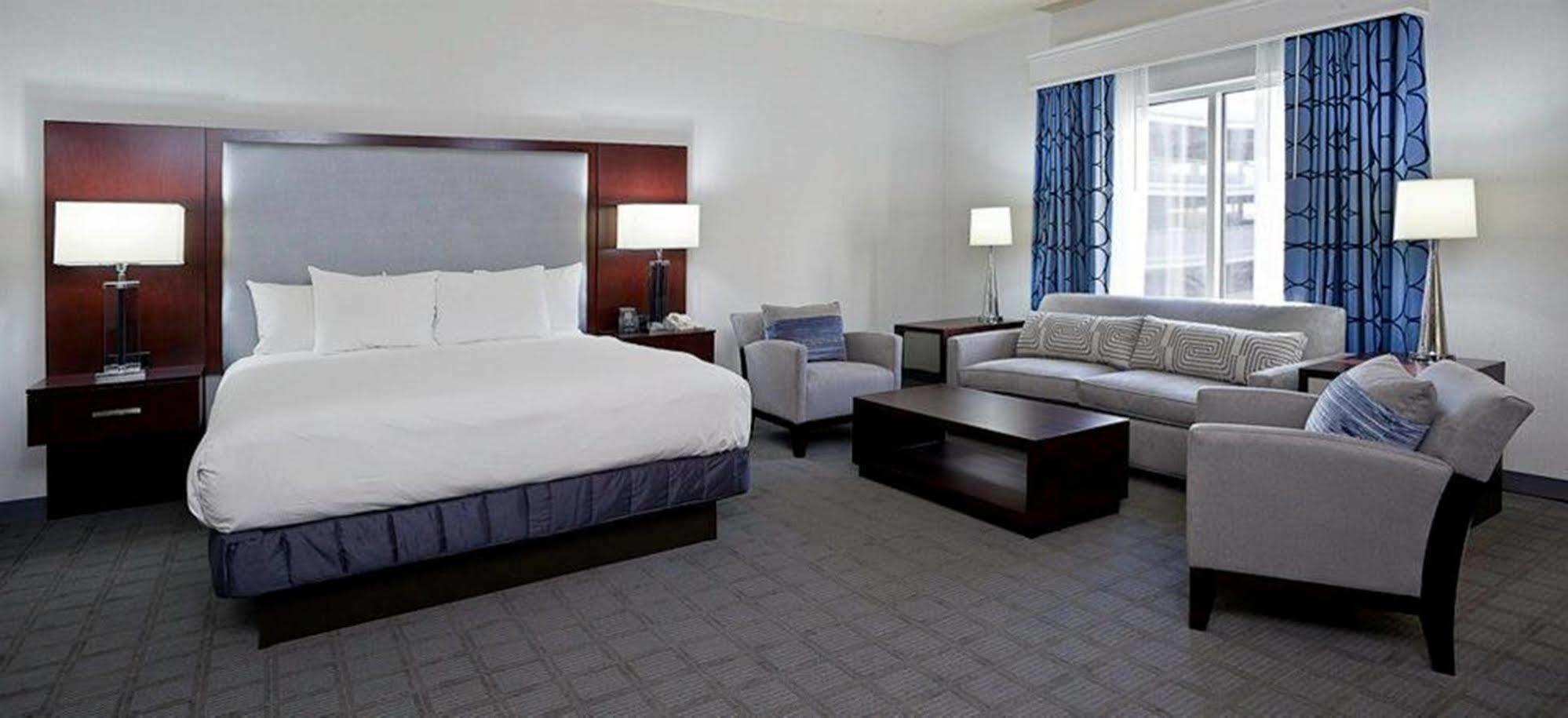 Hilton Scranton & Conference Center Ξενοδοχείο Εξωτερικό φωτογραφία